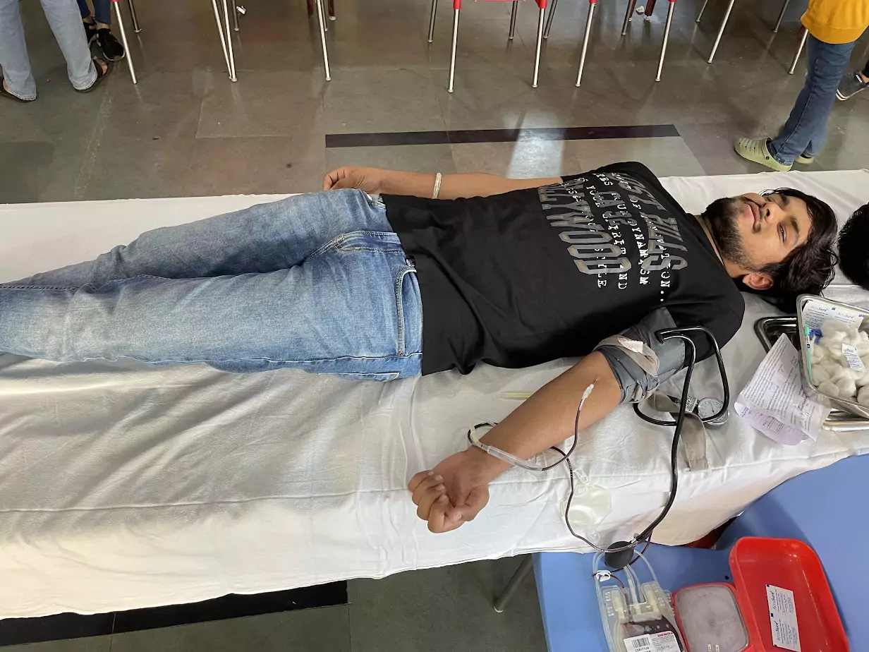 blood-donation-camp-at-NIIT-University-5.webp